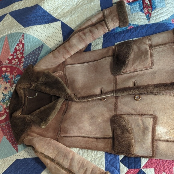 Vintage Sheepskin coat - Picture 1 of 12